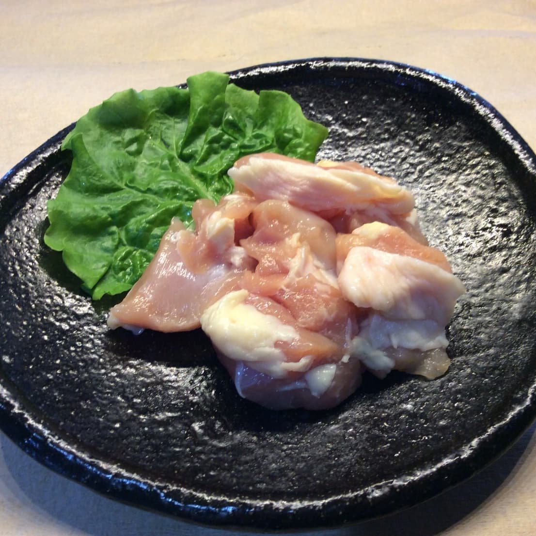 焼肉メニュー 地鶏のもも肉 | 名古屋市・春日井市の焼肉なら焼肉やおや